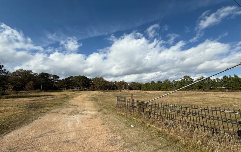 8.59 Acre Commercial Lot in Hinds County in Byram, MS