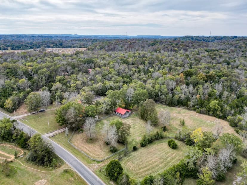 Country Haven on 198+/- Acres!