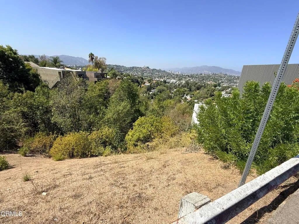 Vacant Land in Los Angeles - Los Angeles, California, 90065