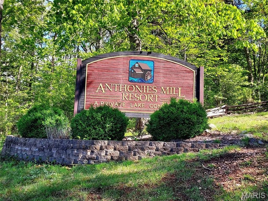 1.2 Acres of Land for Sale in Bourbon, Missouri - Bourbon, Missouri, 65441