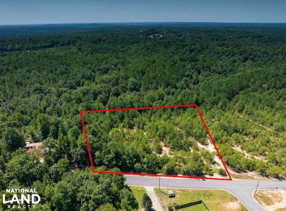 The Wooded Escape - Cottondale, Alabama, 35453