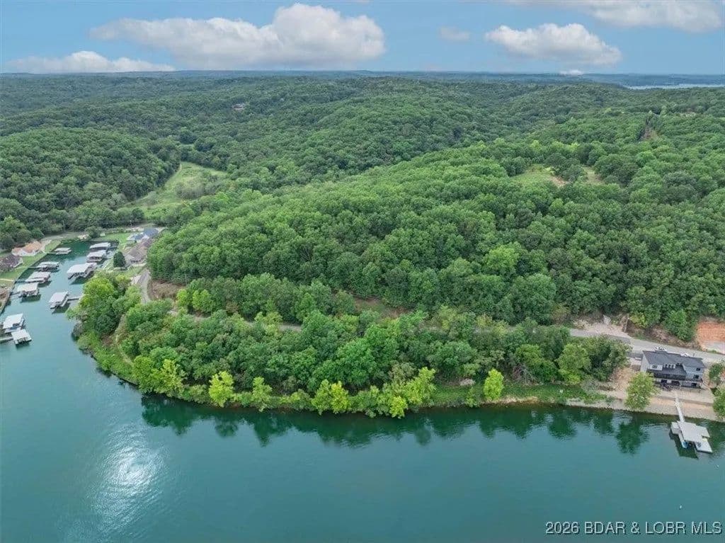 Lots & Land-Other in Camdenton - Camdenton, Missouri, 65020