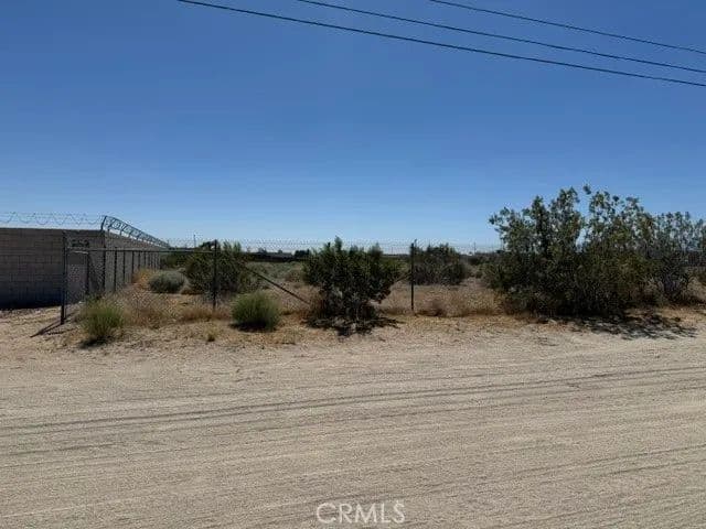 0.86 Acres of Land for Sale in Lancaster, California - Lancaster, California, 93535