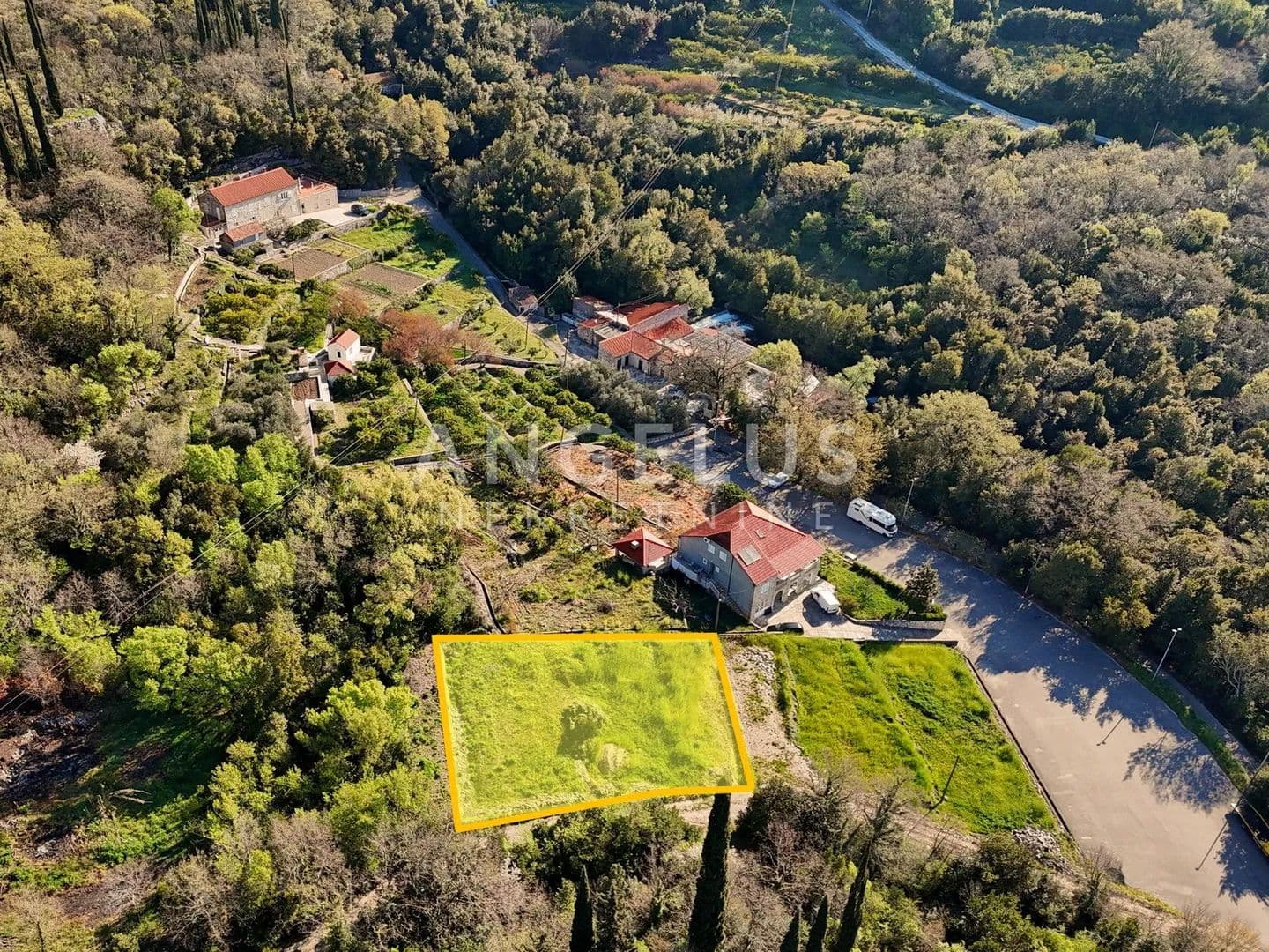 Konavle, Ljuta – građevinsko zemljište s projektom i građevinskom dozvolom za kamenu vilu – PRODAJA - land for sale