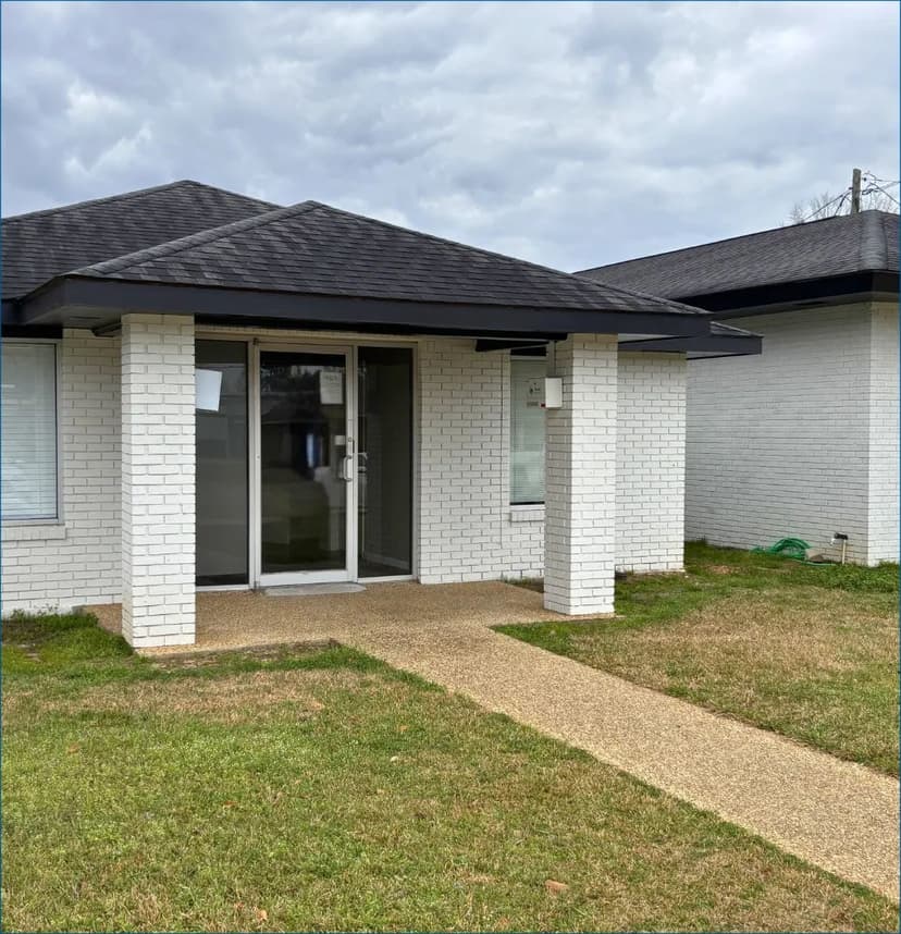 Commercial Property in Washington Parish at 808 and 810 Riverside Drive in Franklinton, LA