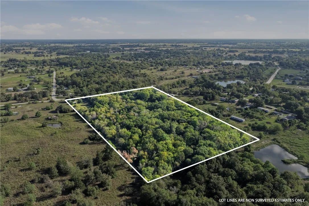 11.65 Acres of Land for Sale in Madisonville, TX - Madisonville, Texas, 77864
