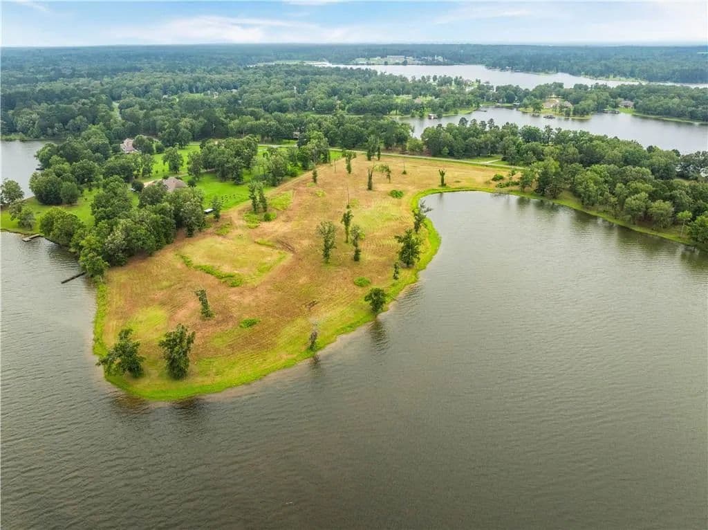 2.56 Acres of Land for Sale in Natchitoches, Louisiana - Natchitoches, Louisiana, 71457