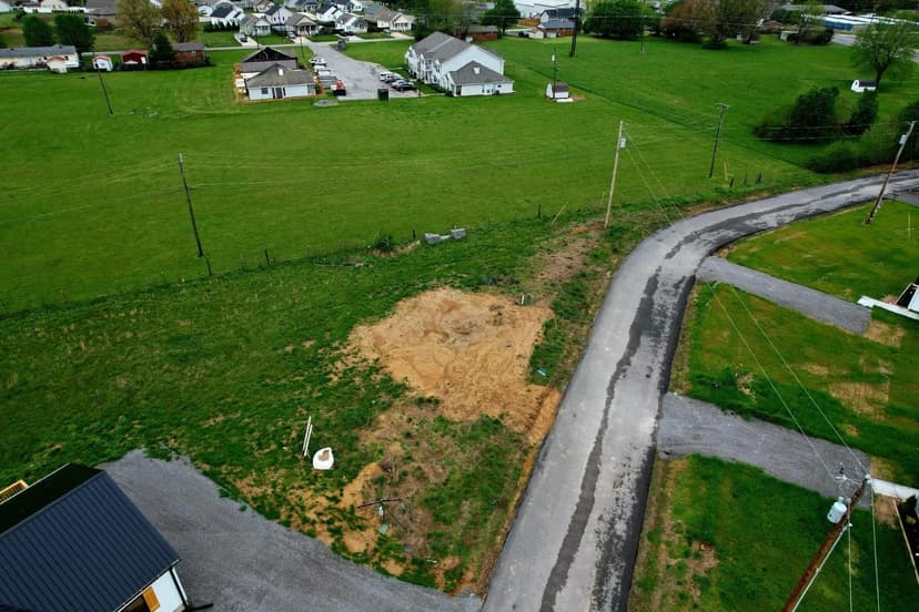 Lots & Land-Other in Smithville