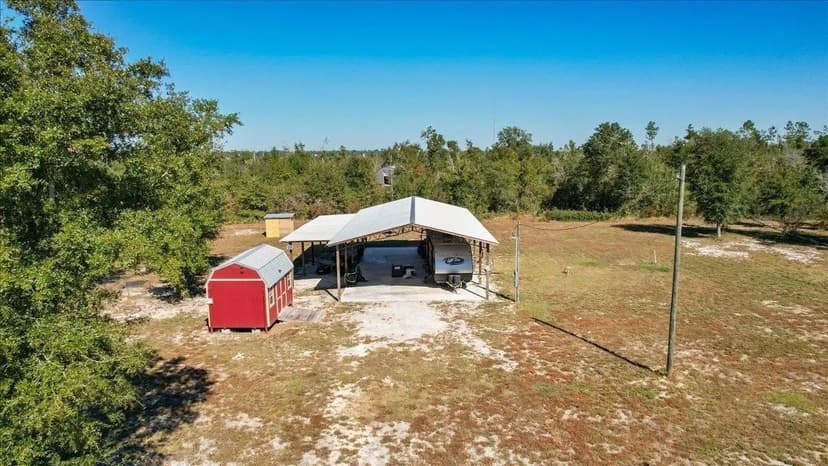 Lots & Land-Other in Clarksville