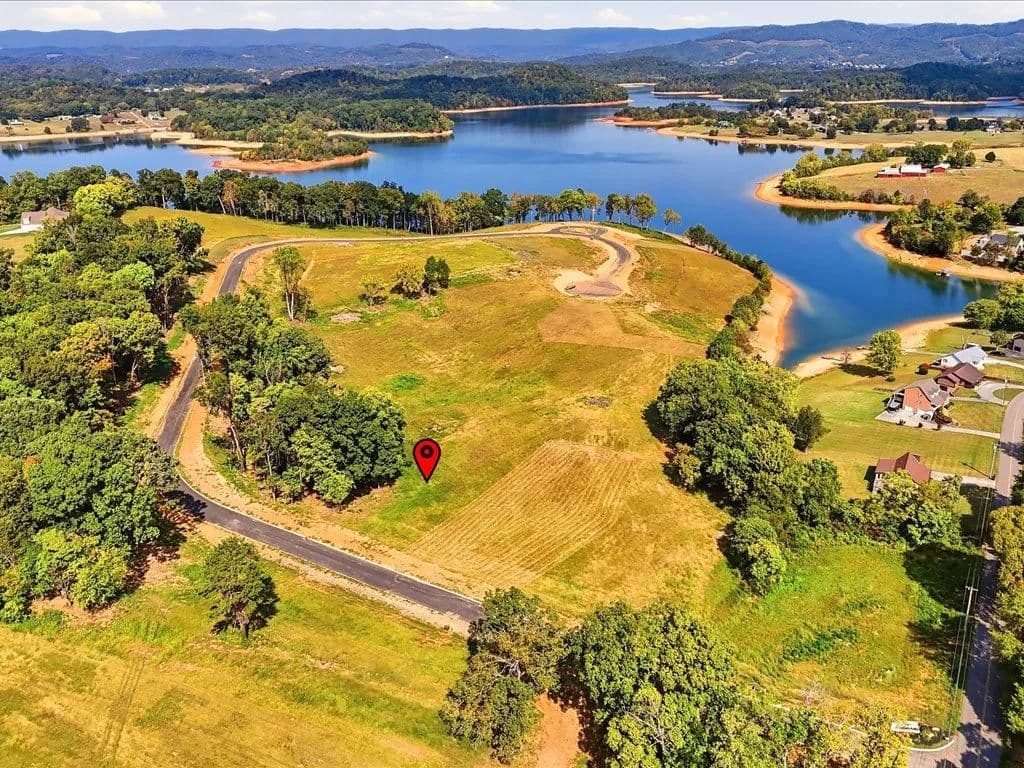 Cleared Cherokee Lakefront Lot - land for sale