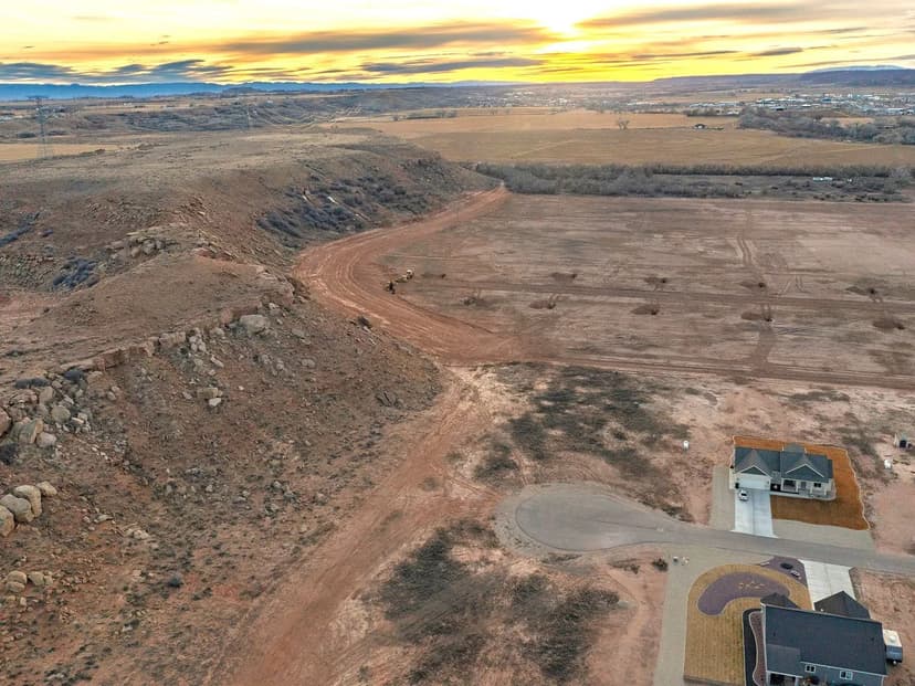 Land -Single Family Acreage in Roosevelt