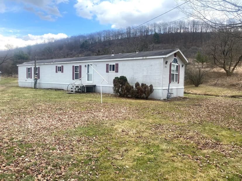Manufactured Home with Garage and Views in Clarksville NY 2890 Route 305