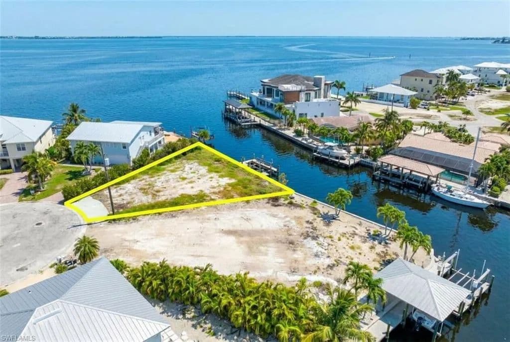 Property from 20 Avenida Carita - KW - Fort Myers Beach, Florida, 33931
