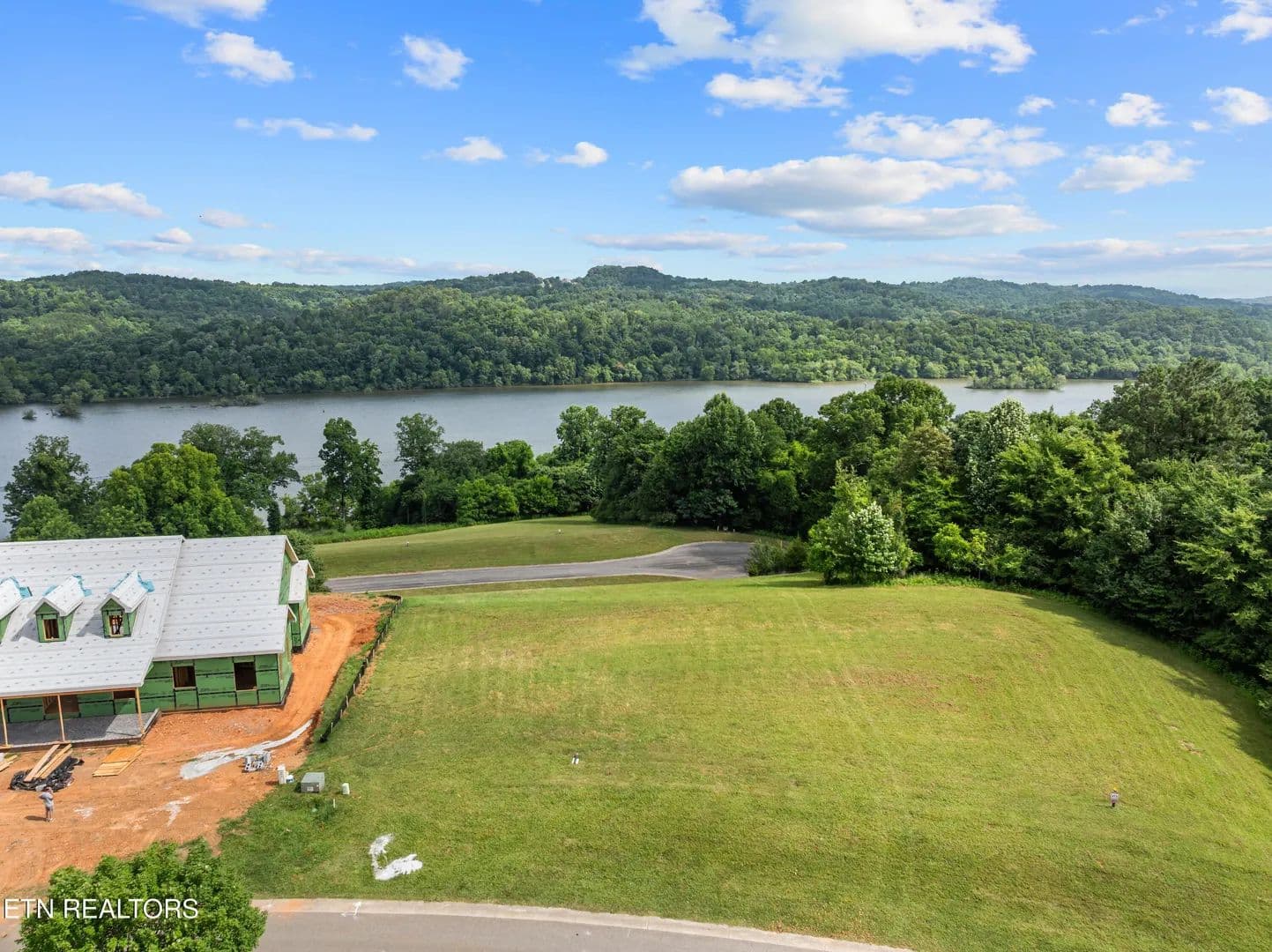 0.7 Acres of Land for Sale in Loudon, TN - Loudon, Tennessee, 37774