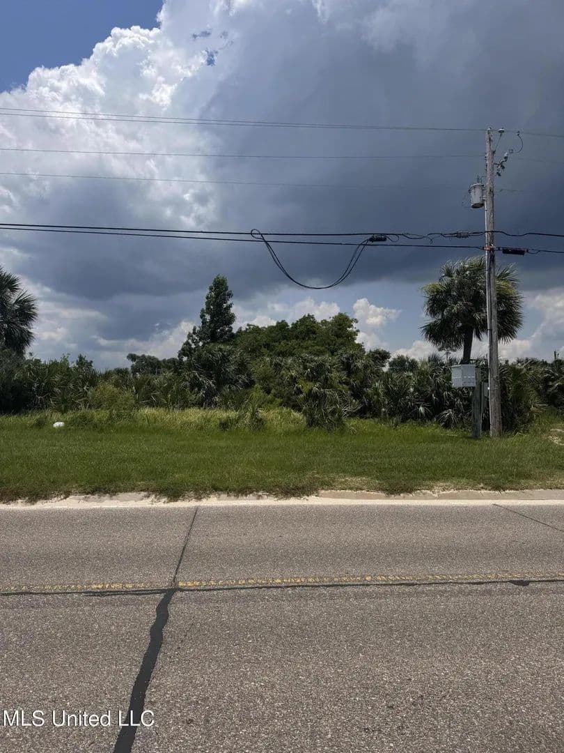 Lots & Land-Other in Waveland