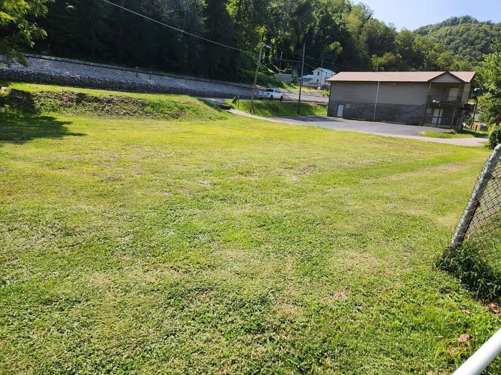 Lots & Land-Other in Freeburn - Freeburn, Kentucky, 41528