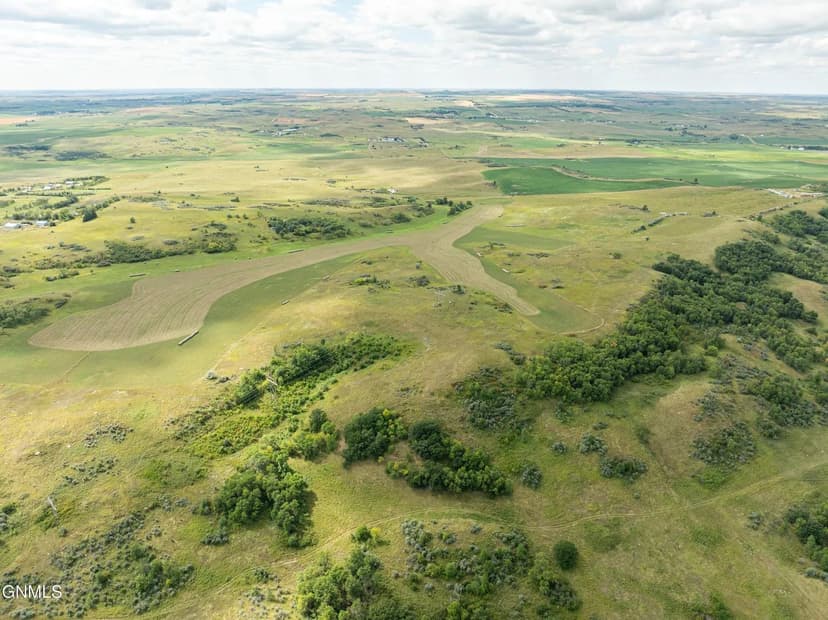 Lots & Land-Other in Mandan