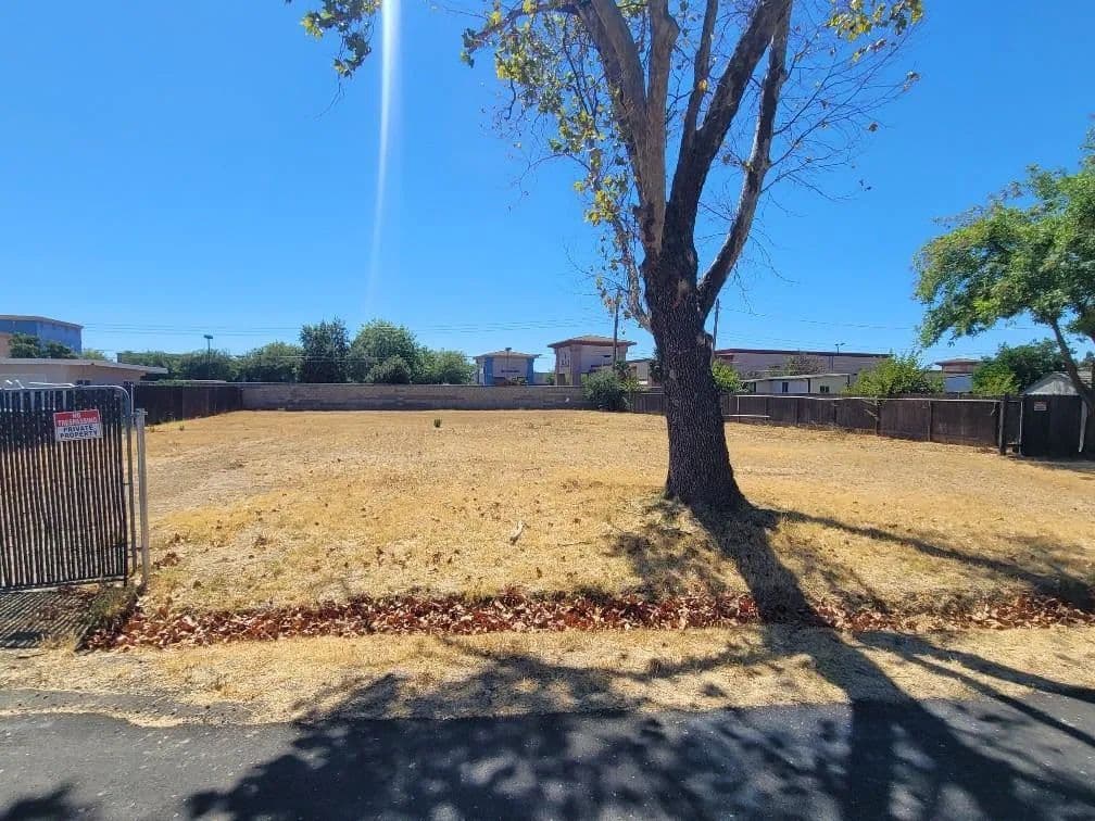 Vacant Land in Sacramento - Sacramento, California, 95828