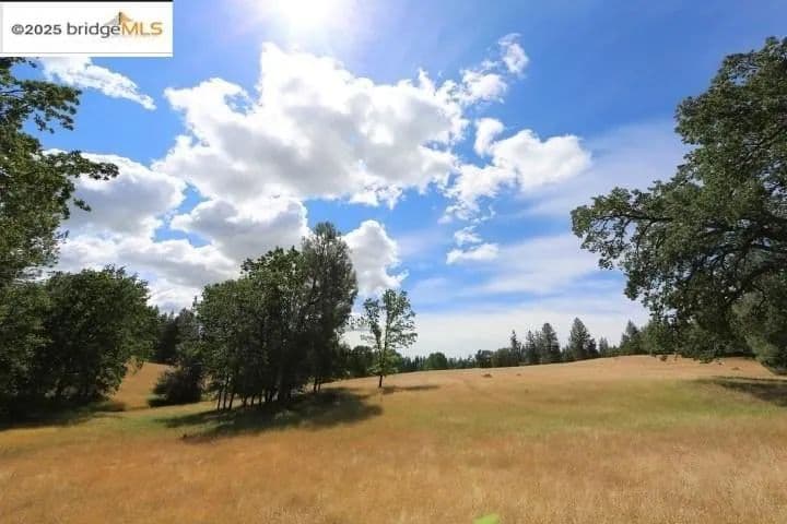 Lots & Land-Other in Groveland - Groveland, California, 95321