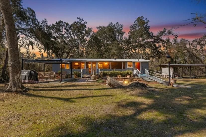 164 NE Fir Street Pinetta, FL 32350