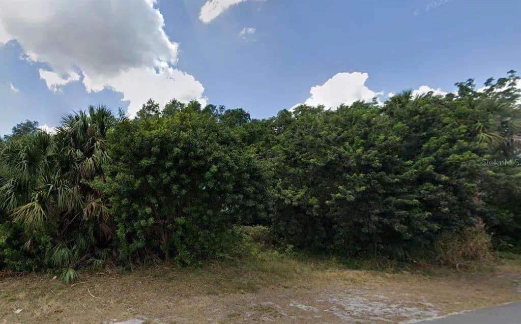 Vacant Land in Port Charlotte - Port Charlotte, Florida, 33952