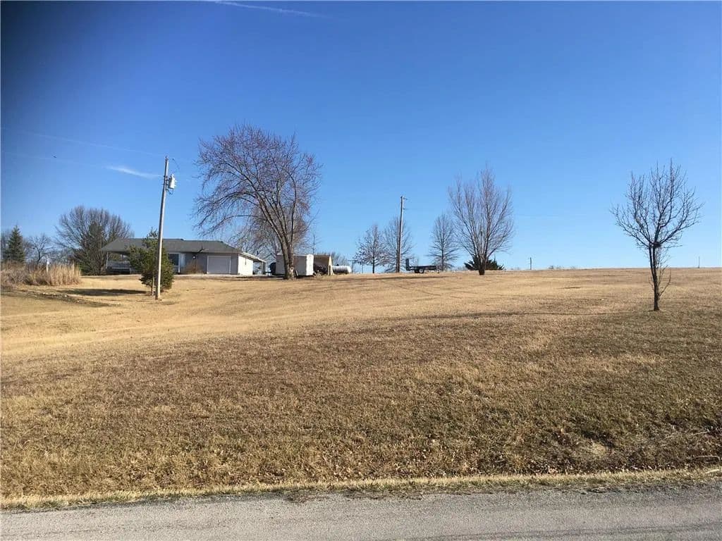 Property from Lake Viking Terrace Terrace - KW - Gallatin, Missouri, 64640