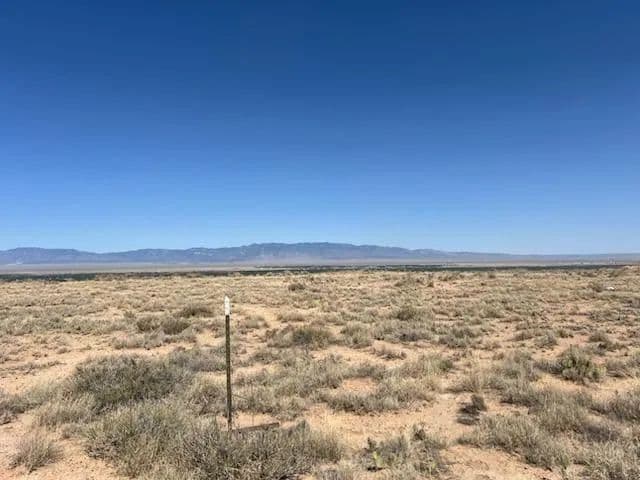 Land -Single Family Acreage in Belen