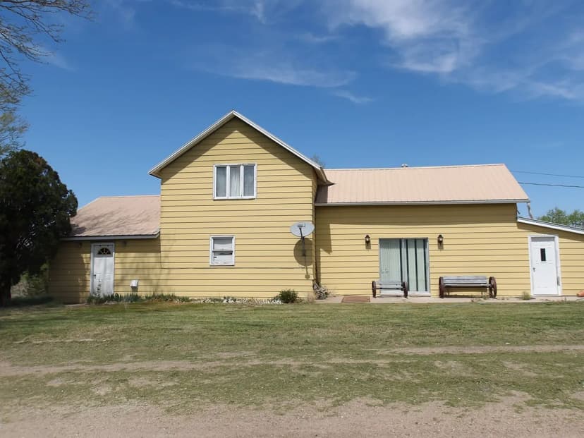 141+/- Acres with House and Feedlot in Franklin County, NE