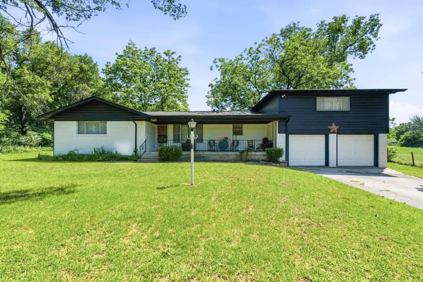 7485 Portwood Road, Azle, Texas 76020