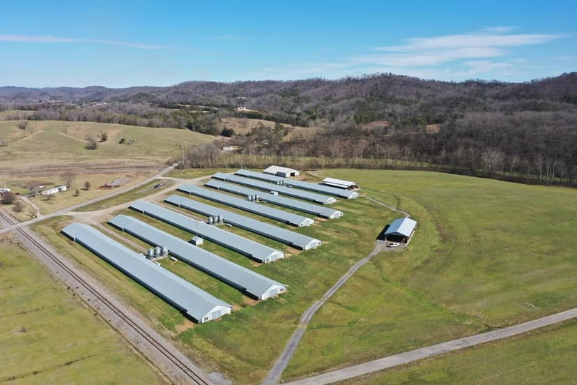 East Tennessee 8-House Farm
