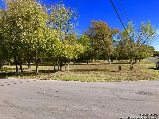 Property from 489 Oak Knoll Dr - KW