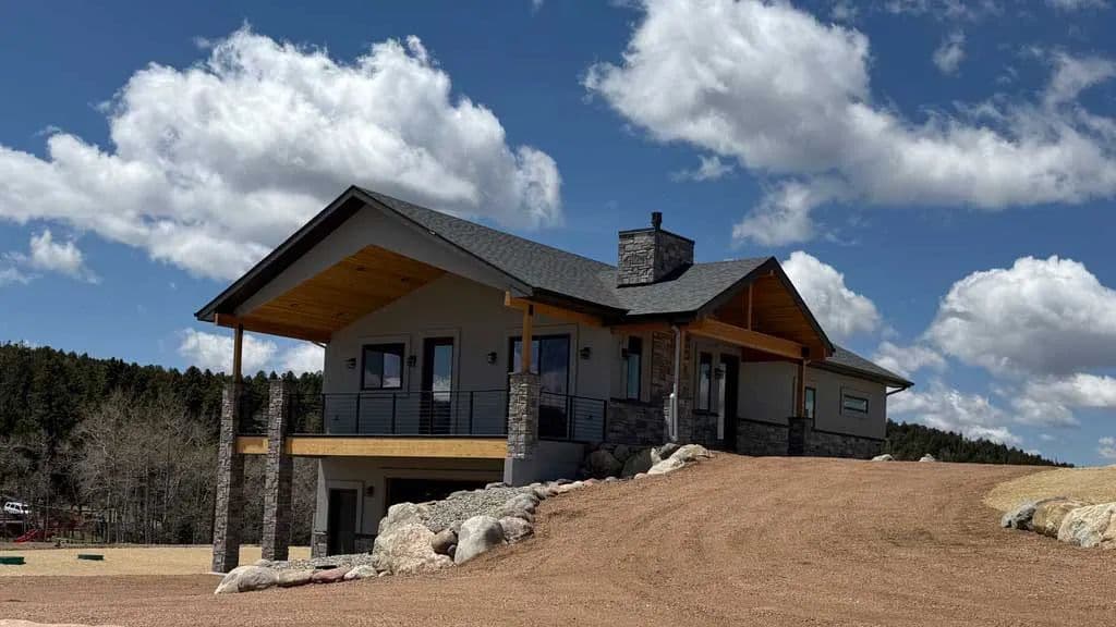 Pikes Peak Retreat - Divide, Colorado, 80814