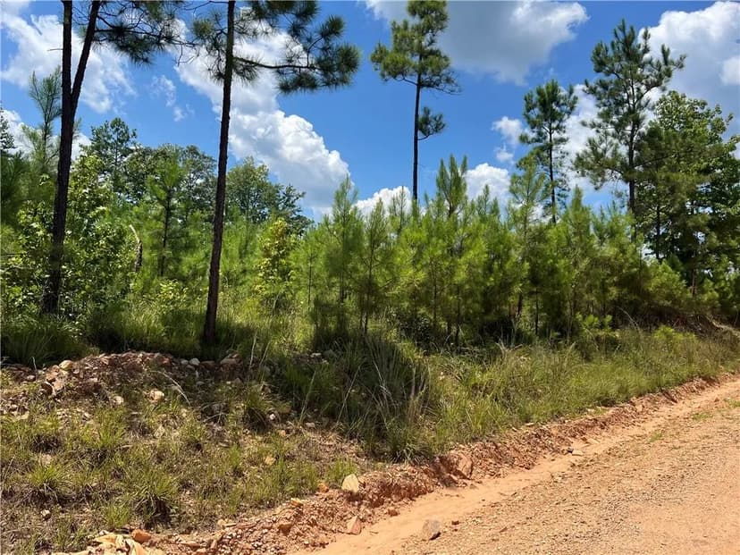 Property from 5063 LEE ROAD 279 - KW