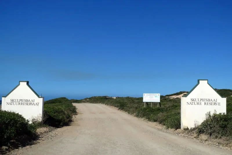 770 Acres of Land for Sale in Stilbaai, Western Cape - land for sale