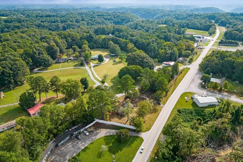 Lots & Land-Other in Smithville