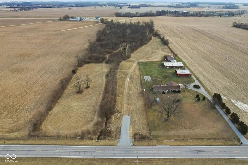 Property from 437 N State Road 135 - KW