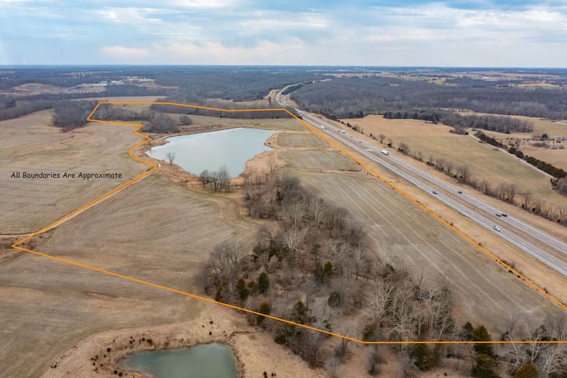 92.3± Scenic Acres with Lake, Timber, and Prime Hunting Near Kingdom City – Callaway County