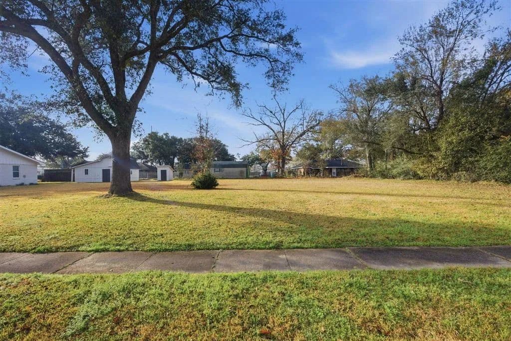 Lots & Land-Other in Lake Charles - Lake Charles, Louisiana, 70607