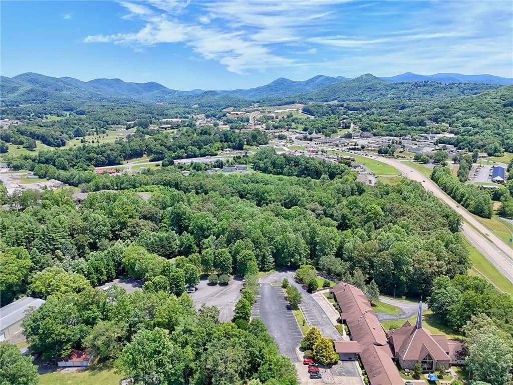 11.46 Acres of Land for Sale in Blairsville, GA - Blairsville, Georgia, 30512
