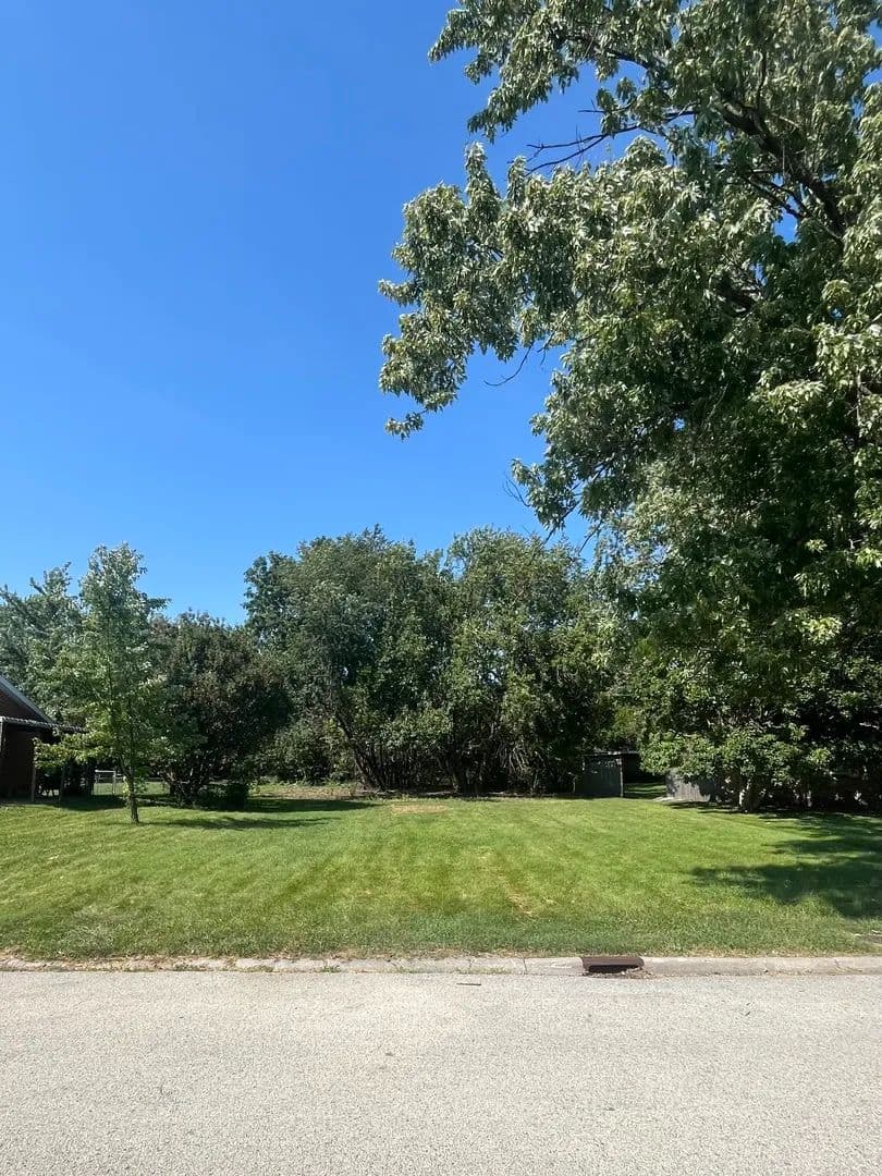 0.52 Acres of Land for Sale in Champaign, IL - Champaign, Illinois, 61821