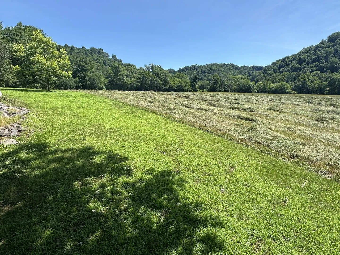 15.49 Acres of Land for Sale in Dixon Springs, Tennessee - Dixon Springs, Tennessee, 37057