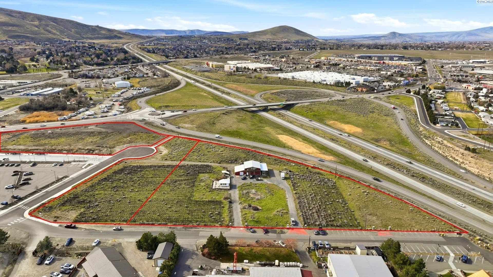 Land -Industrial in Richland - Richland, Washington, 99352
