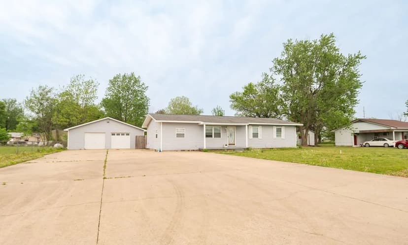 Charming 3-Bed Home For Sale in Malden, MO