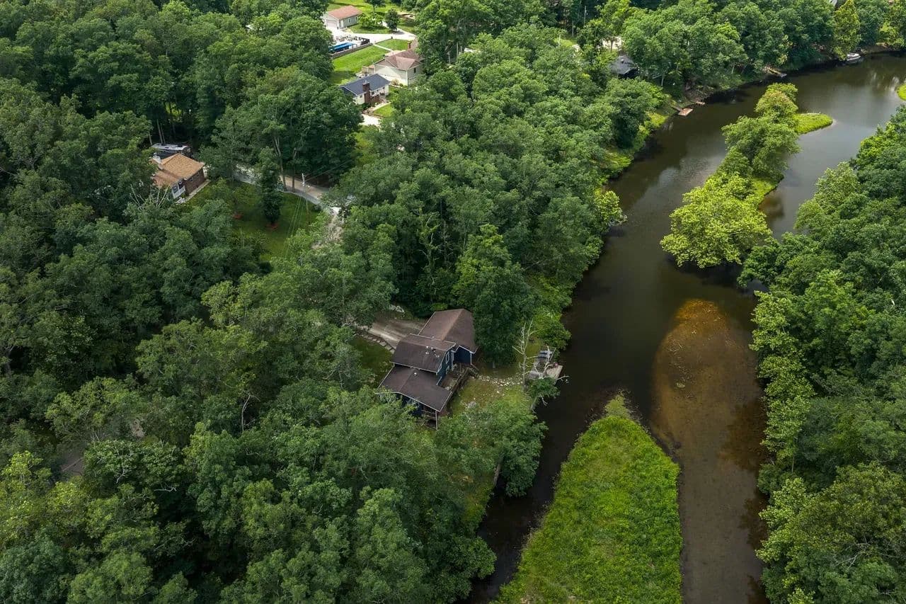 Deer Run Lake House - Fredericktown, Missouri, 63645