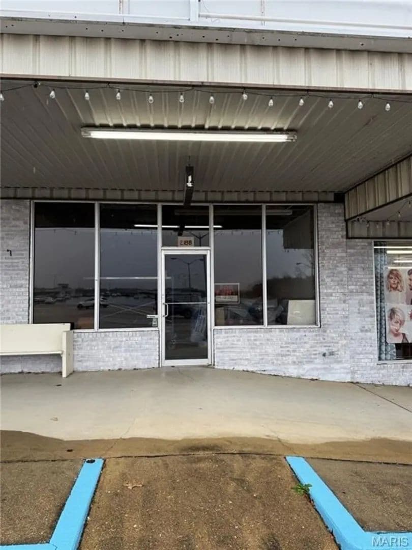 Commercial Space For Lease in Poplar Bluff, MO