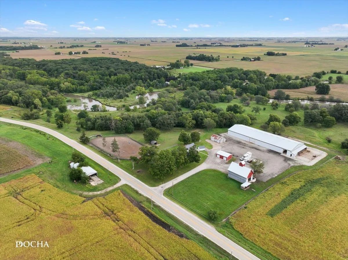 Renovated Farmhouse, Indoor Arena & More! - Earlville, Illinois, 60518