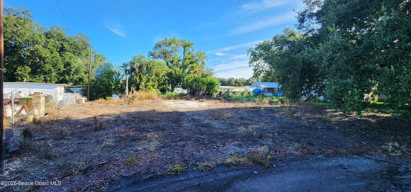 Vacant Land in Merritt Island