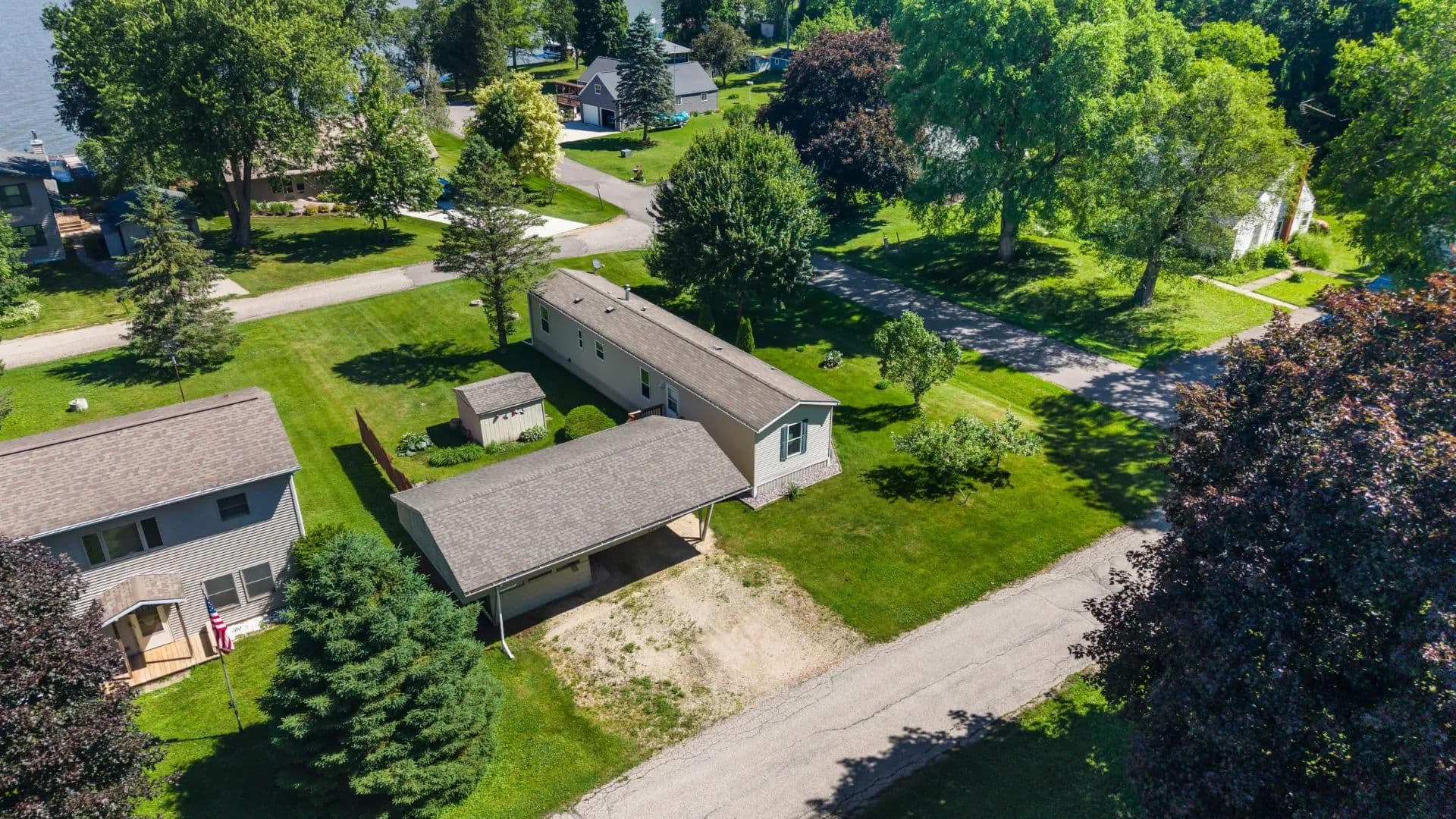Well-Maintained 2016 Manufactured in Briggsville WI - Briggsville, Wisconsin, 53920