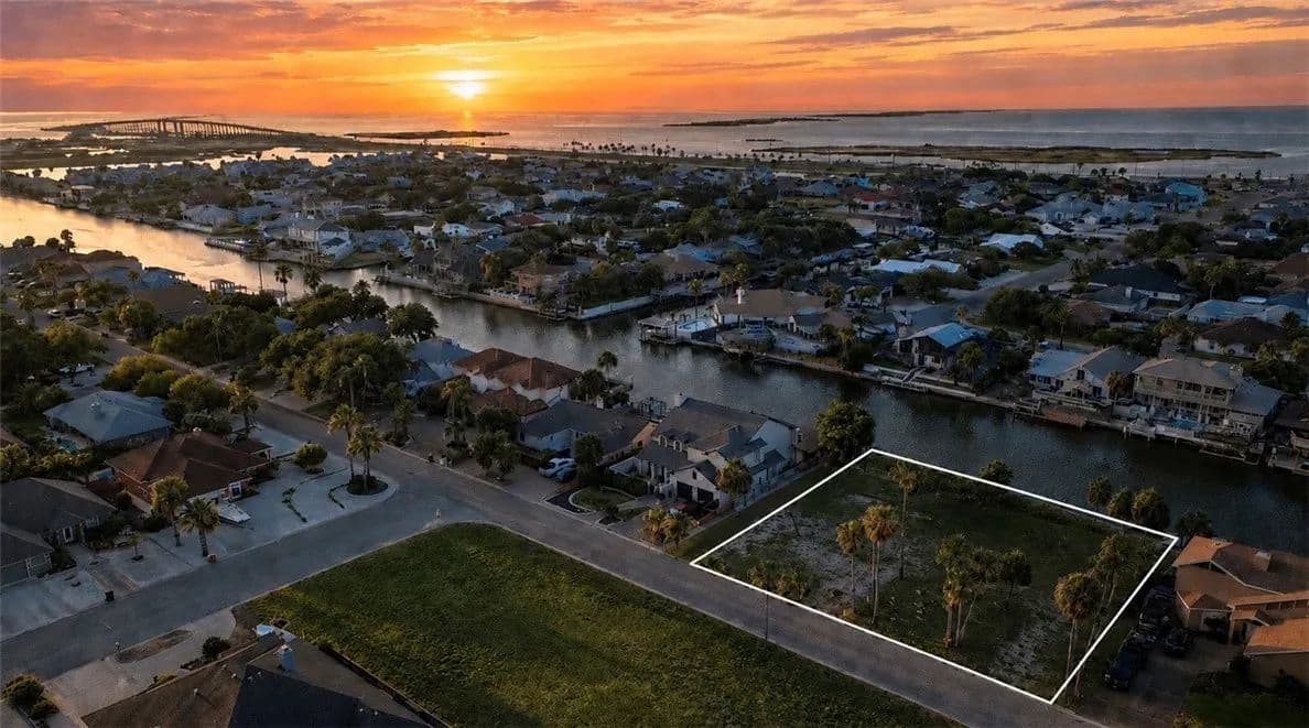 0.43 Acres of Land for Sale in Corpus Christi, TX - Corpus Christi, Texas, 78418