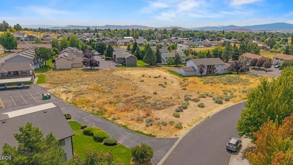 Lots & Land-Other in Klamath Falls - Klamath Falls, Oregon, 97603